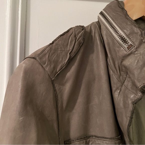 Sisii Military Style Leather Jacket in Army Green - Picture 10 of 15